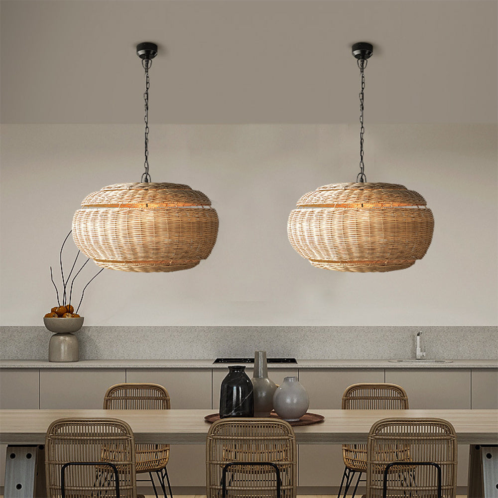 Rattan hanging lamp